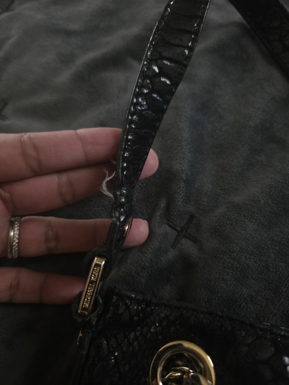 Michael Kors Black Faux-Snake Chain-Handle Women's Shoulder Bag - Picture 10 of 15